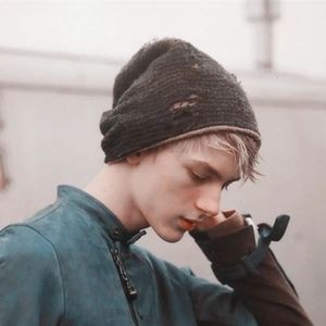 Meet your Posher, Ka77ttis